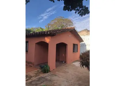 Casa à venda em Capiatá, região da Ruta 2 3