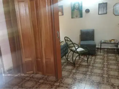 House for sale in Carmelitas, Asunción 3