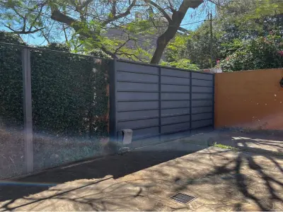 House for sale in Carmelitas, Asunción 3