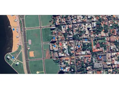 House for sale in Catedral, Encarnación, with 510 m² built 4