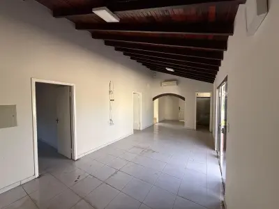 Casa en venta en Ciudad del Este, Barrio Che La Reina 2