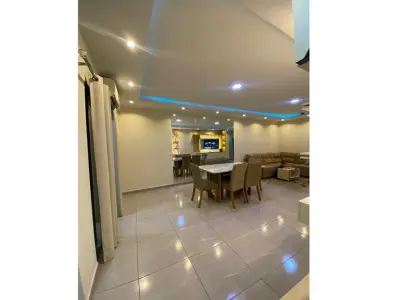 Casa à venda em Ciudad del Este com 3 dormitórios 4