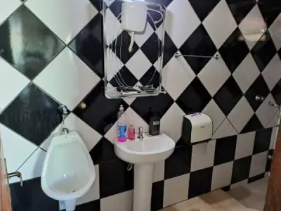 Casa en venta en Ciudad Nueva, Ciudad del Este – 3 dormitorios con piscina 4