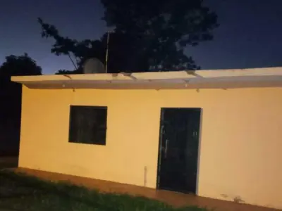 Casa en venta en Colonia Thompson, Ypané — 2 dormitorios con piscina 3