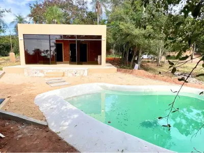 Casa à venda em condomínio fechado em Piribebuy 3