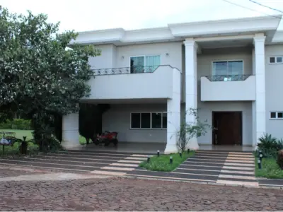 Casa à venda no condomínio fechado Los Ayres, Km 10 Monday 2
