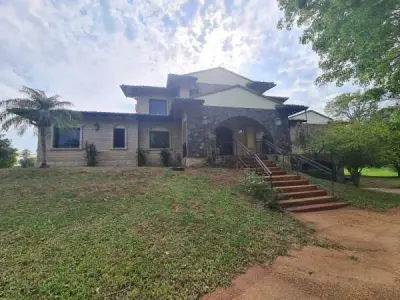 Casa en venta en Country Golf Club Carlos Franco, Arroyos y Esteros 2