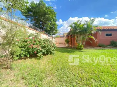 Casa en venta en Don Bosco, Ciudad del Este — 5 dormitorios 2