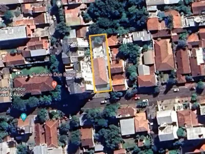 Casa en venta en el centro de Encarnación, Itapúa 5