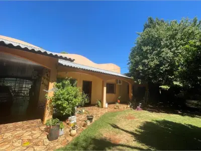 Casa à venda no centro de Hernandarias, San Carlos 2