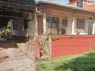 Casa en venta en el centro de Hohenau, Itapúa 2