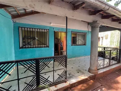 Casa en venta en Encarnación, B° San Isidro 4