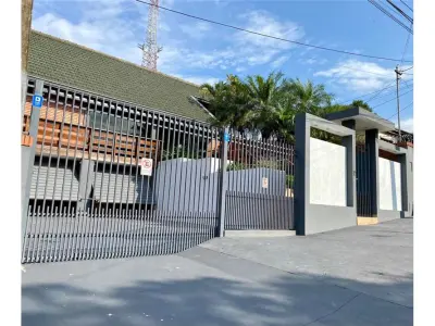 Casa en venta en Encarnación, barrio La Victoria 3