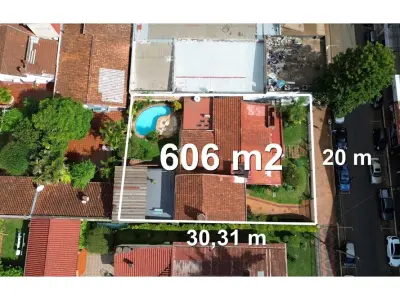 House for sale in Encarnación with pool and barbecue area 3