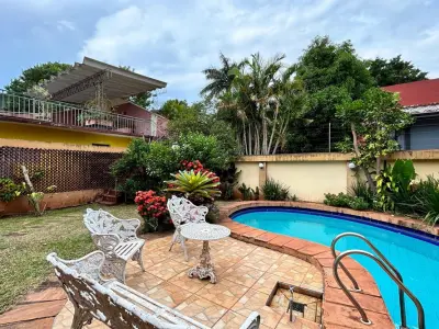 House for sale in Encarnación with pool and barbecue area 4