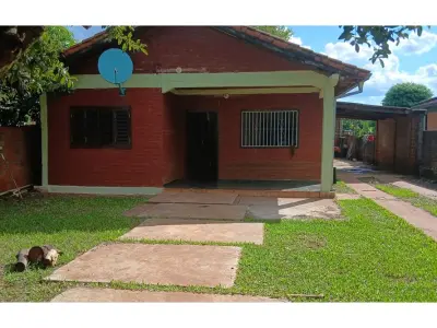 Casa à venda em Encarnación, Itapúa 3