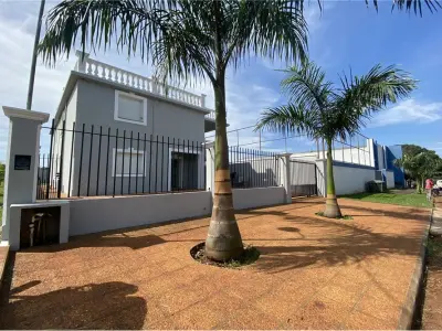 House for sale in Encarnación, Itapúa, with 4 bedrooms 4