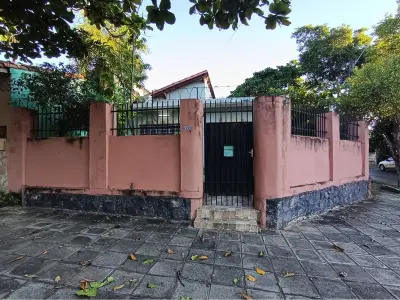 House for sale on corner lot in Tacumbú, Asunción 4