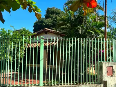 Casa à venda em esquina no bairro Vista Alegre, Assunção 3
