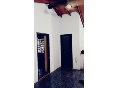 Casa de esquina à venda em Cambyretá, Itapúa 3