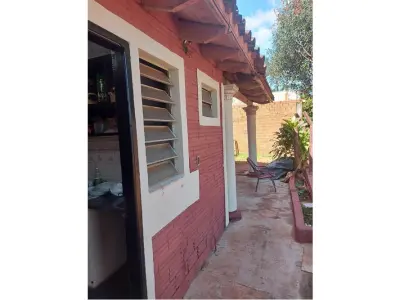 Casa de esquina à venda em Cambyretá, Itapúa 4