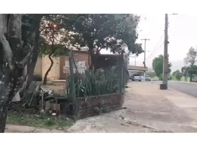 Casa à venda em esquina em Encarnación, Itapúa 2