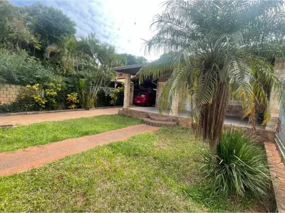 House for sale on corner opposite Colegio Kuarahy, Ñemby 3