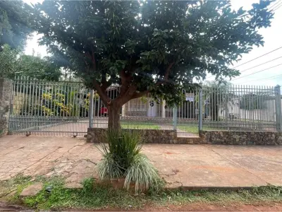 House for sale on corner opposite Colegio Kuarahy, Ñemby 4