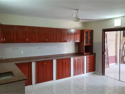 House for sale in Estanzuela, Fernando de la Mora 3