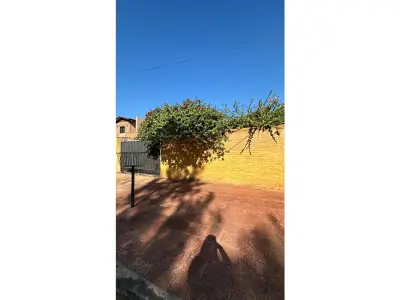 Casa à venda em Fernando de la Mora com jardim e garagem 4