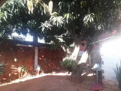 Casa à Venda em Fernando de la Mora, Zona Comercial 2