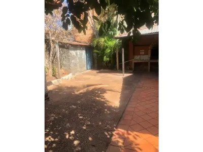 House for sale in Fernando de la Mora, North area 4