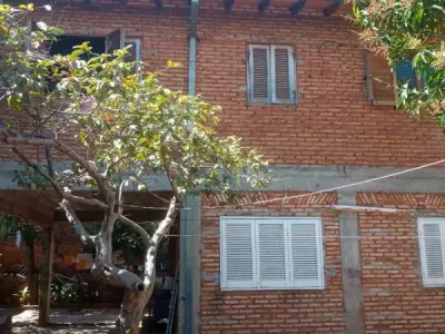 Casa à Venda em Fernando de la Mora, Zona Norte Santa Teresa — 5 quartos 2
