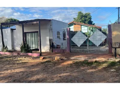 Casa à venda em Fernando de la Mora, zona sul 3