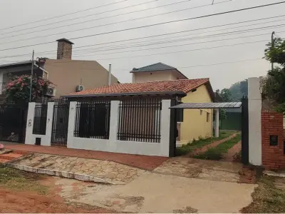 House for sale in Fernando de la Mora, south area 3