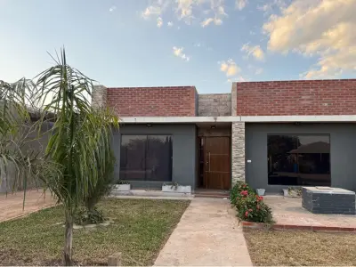 Casa en venta en Filadelfia, Boquerón 2
