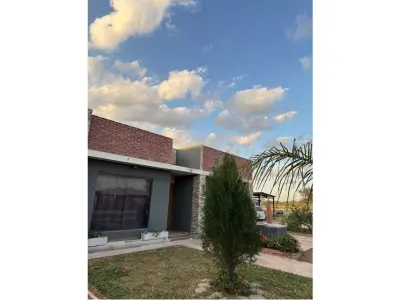 Casa en venta en Filadelfia, Boquerón 3