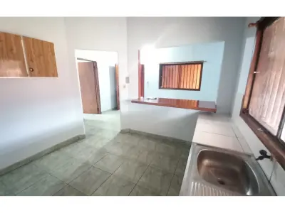 Casa à venda em Fram, Itapúa 4