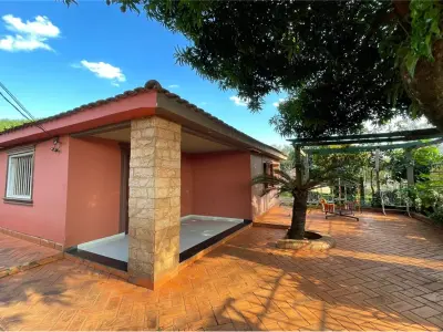 Casa en venta en Hernandarias, Barrio Aurora 3