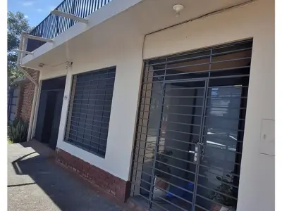 Casa à venda em Herrera, Assunção, com 5 dormitórios 4
