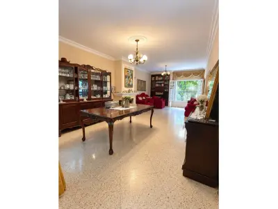 House for sale in Hipódromo, Asunción 5