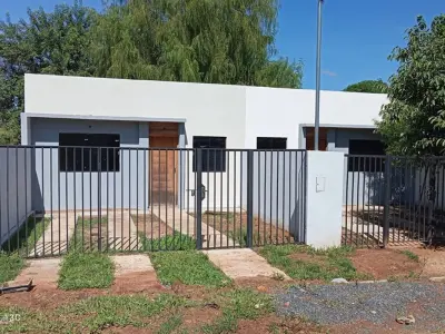 House for sale in Isla Bogado, Luque, with 2 bedrooms 3