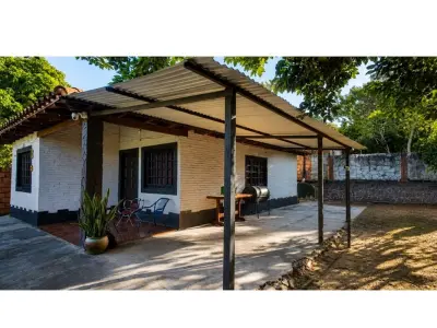 House for sale in Itá, Barrio Caaguazú 2