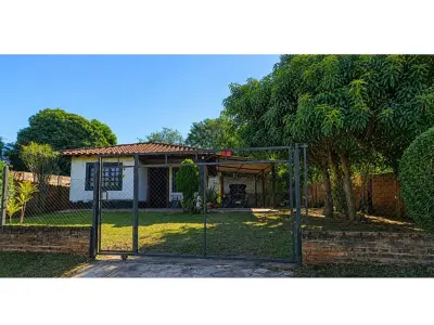 House for sale in Itá, Barrio Caaguazú 4