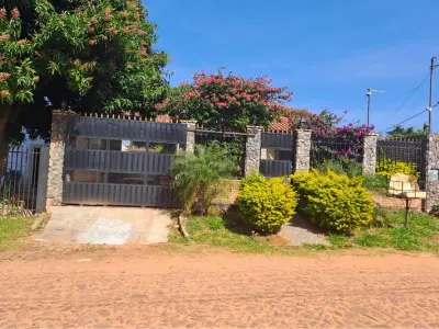 Casa en venta en Itauguá, B° Cañadita 2