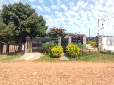 Casa en venta en Itauguá, B° Cañadita 3