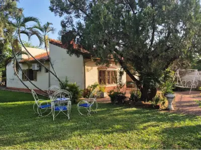 Casa en venta en Itauguá, Central 3