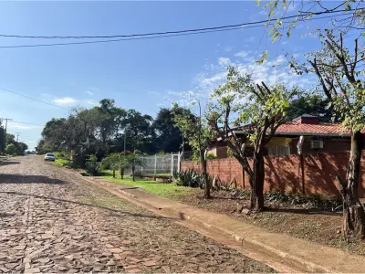 Casa en venta en Ka'aguy Rory, Encarnación 3
