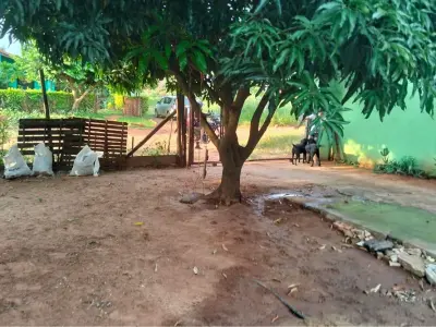 Casa à venda em Kennedy, Capiatá: 2 dormitórios 3