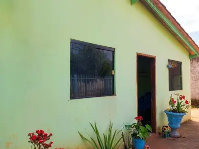 Casa en venta en Kennedy, Capiatá, con 4 dormitorios 4